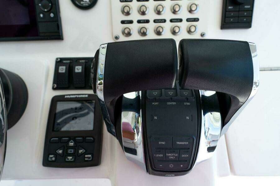 2021 Intrepid 407 Panacea