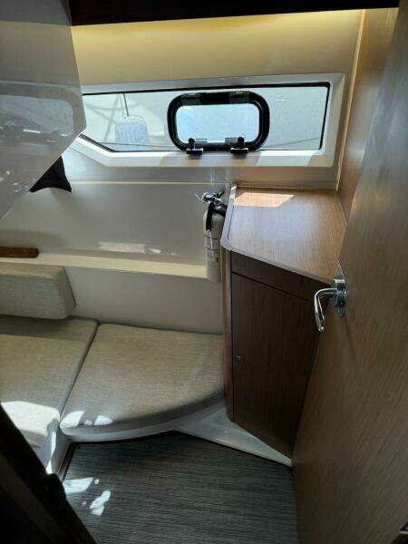 2021 Jeanneau NC 895