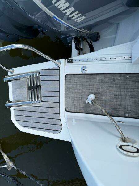 2021 Jeanneau NC 895