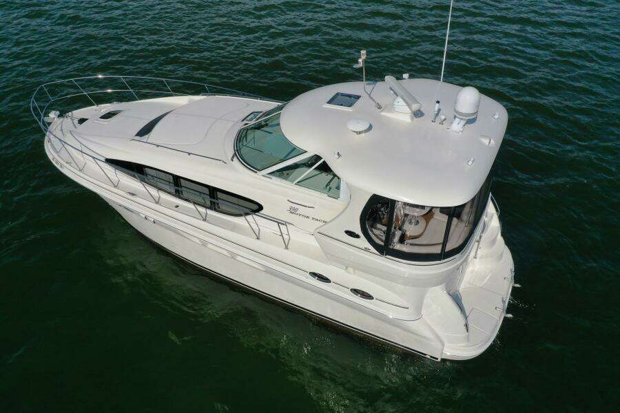 2004 Sea Ray 390 Motor Yacht