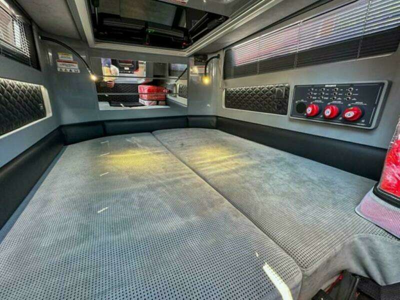 2023 Brabus Shadow 500