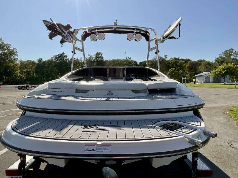 2012 Monterey 224 FS