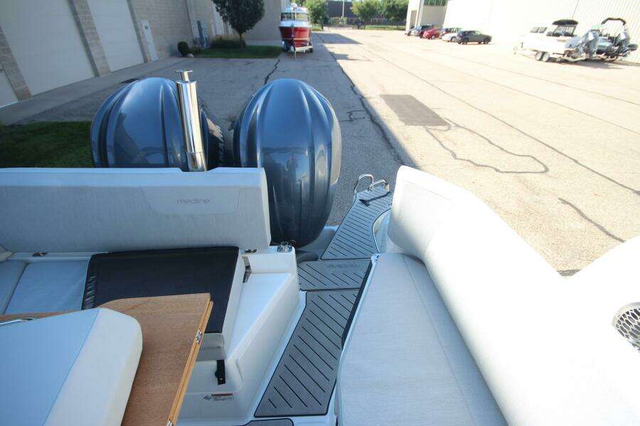 2024 Zodiac Medline 9 NEO