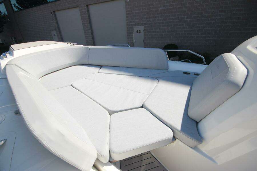 2024 Zodiac Medline 9 NEO