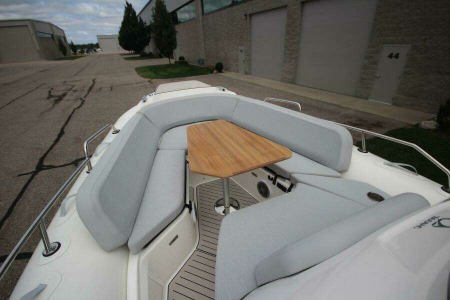 2024 Zodiac Medline 9 NEO