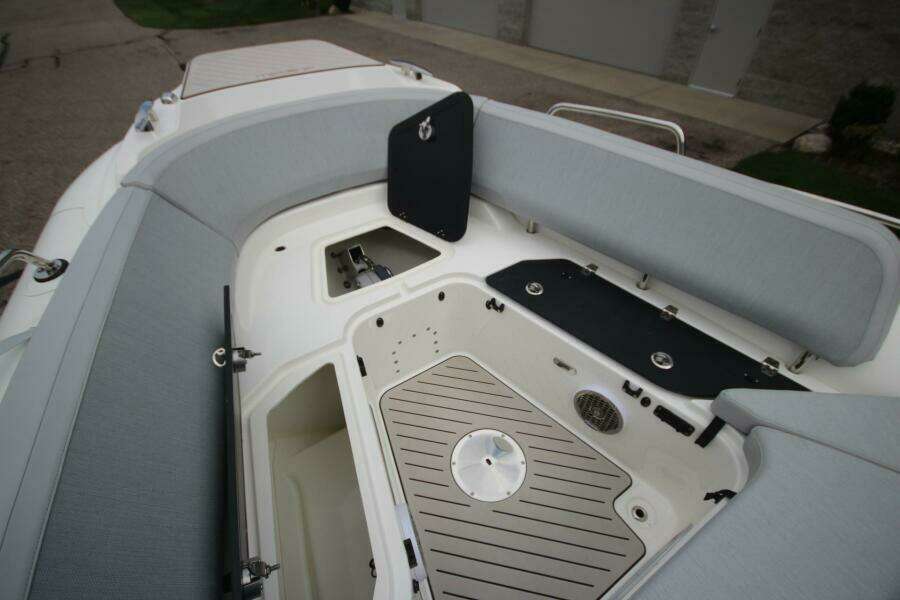 2024 Zodiac Medline 9 NEO