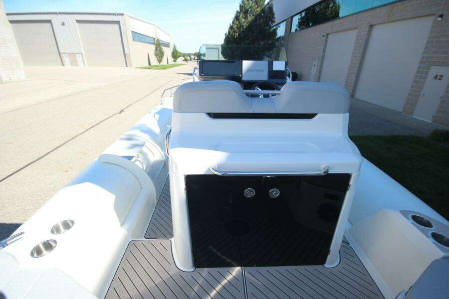 2024 Zodiac Medline 9 NEO