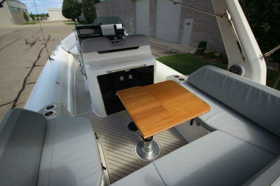 2024 Zodiac Medline 9 NEO