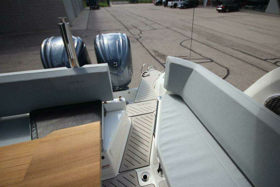 2024 Zodiac Medline 9 NEO