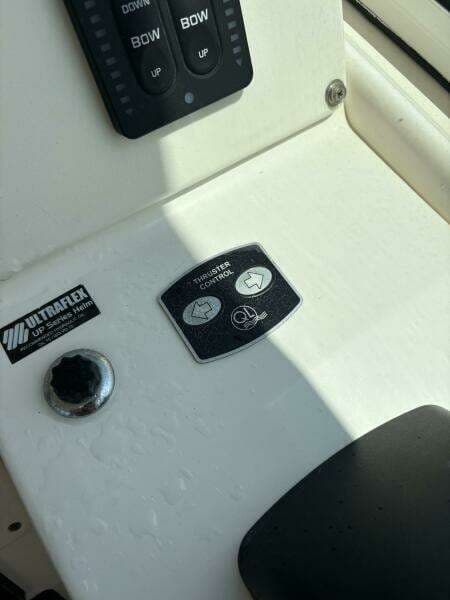 2009 Wellcraft 340 Coastal 