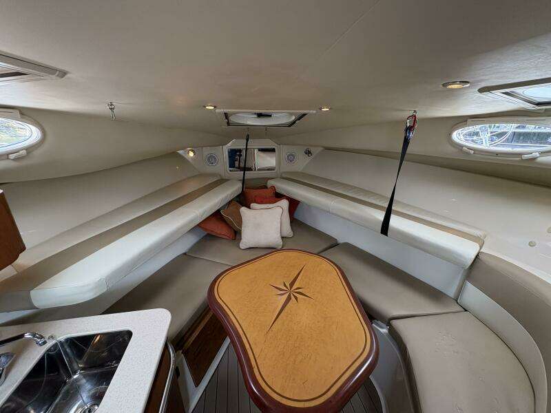 2009 Wellcraft 340 Coastal 