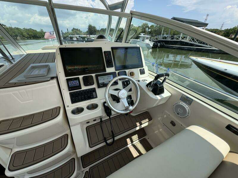 2009 Wellcraft 340 Coastal 