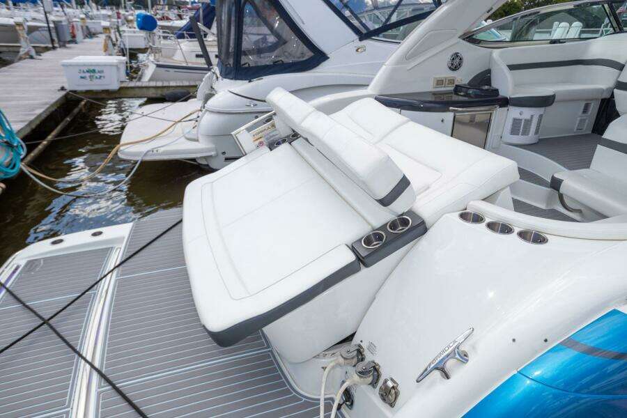 2018 Formula 37 Performance Cruiser