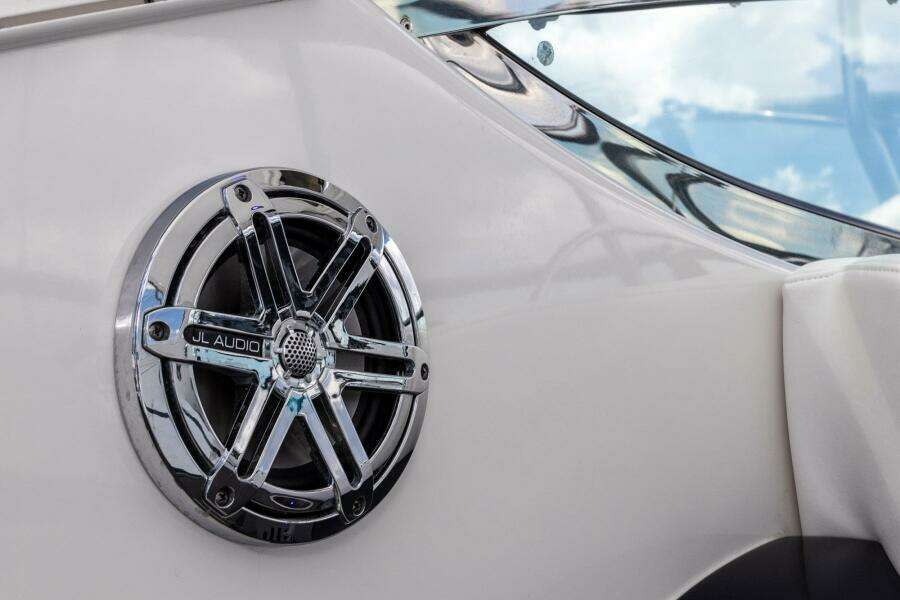 2018 Formula 37 Performance Cruiser