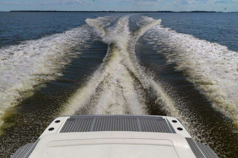 2018 Formula 37 Performance Cruiser