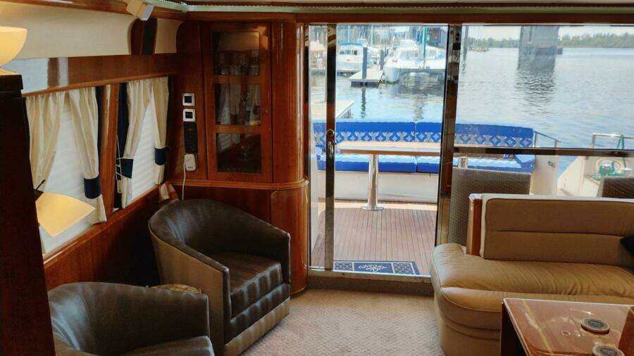 2001 Viking Princess 72