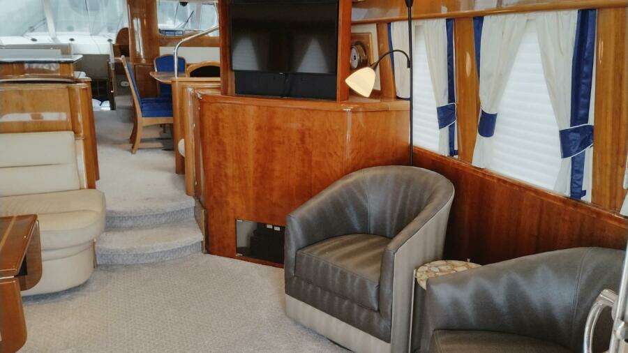 2001 Viking Princess 72