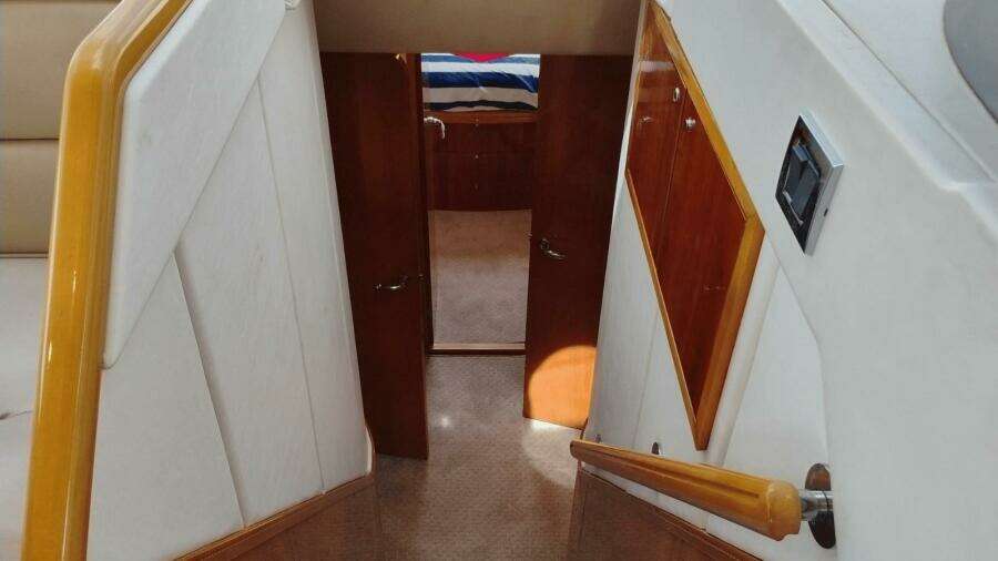 2001 Viking Princess 72