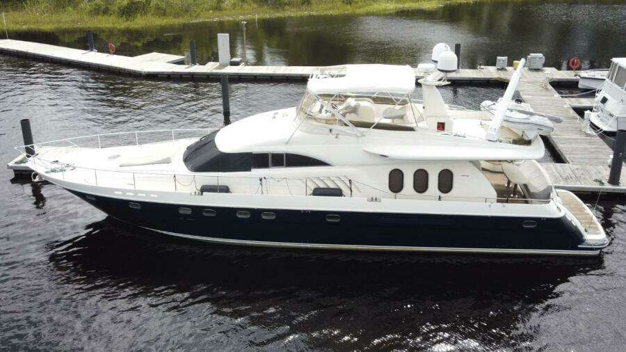 2001 Viking Princess 72