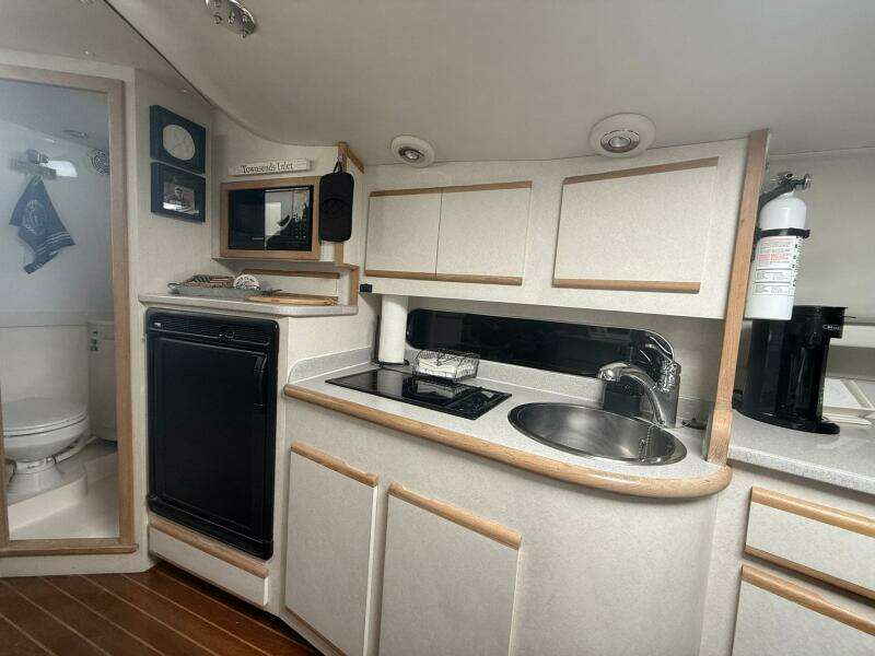 1997 Blackfin Combi 33