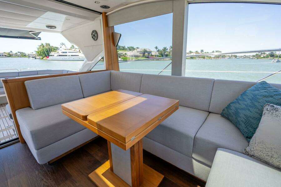 2018 Sunseeker Predator 57