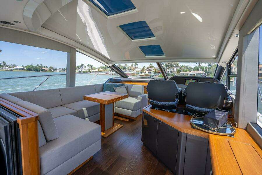 2018 Sunseeker Predator 57