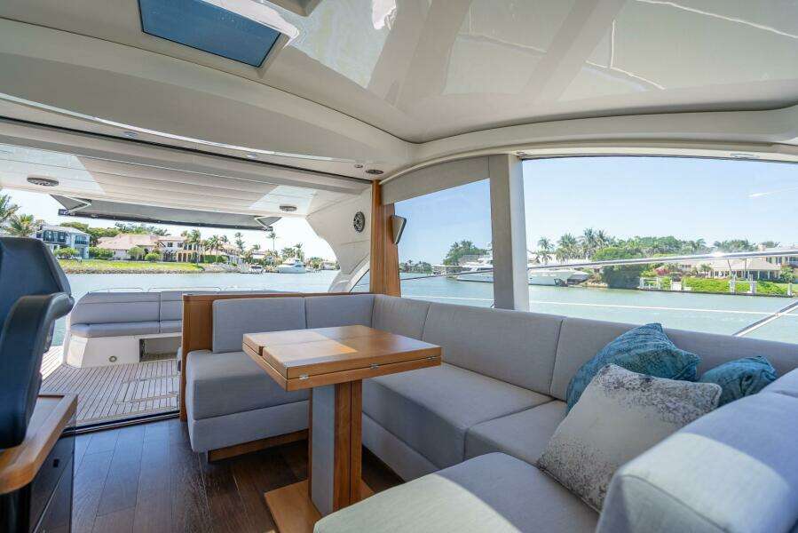 2018 Sunseeker Predator 57