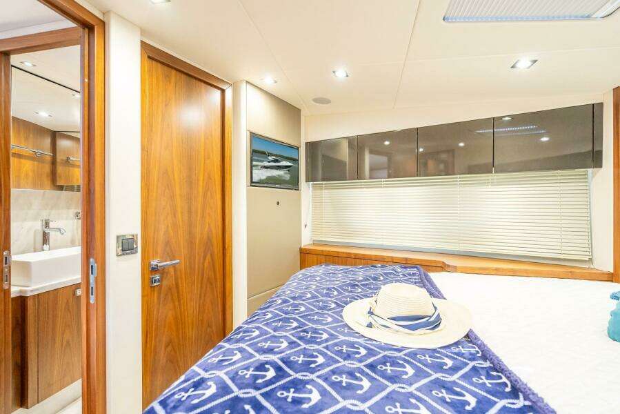 2018 Sunseeker Predator 57