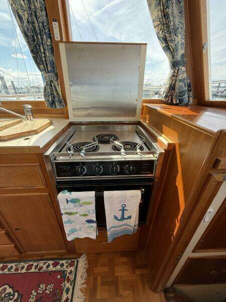 1999 Grand Banks 42 Classic