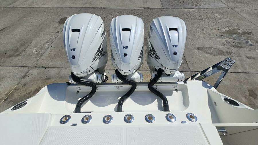 2008 Hydra-Sports 3500 VX Repowered