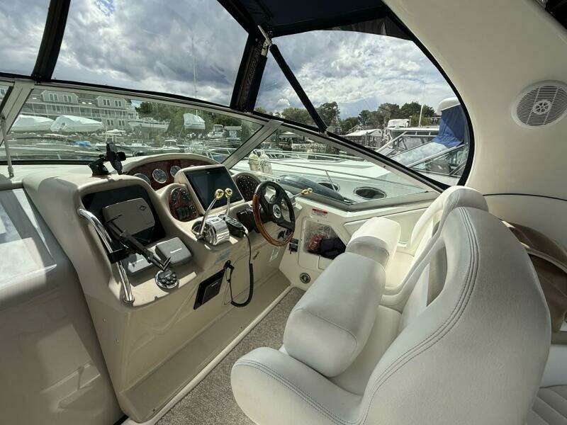 2007 Sea Ray 320 Sundancer