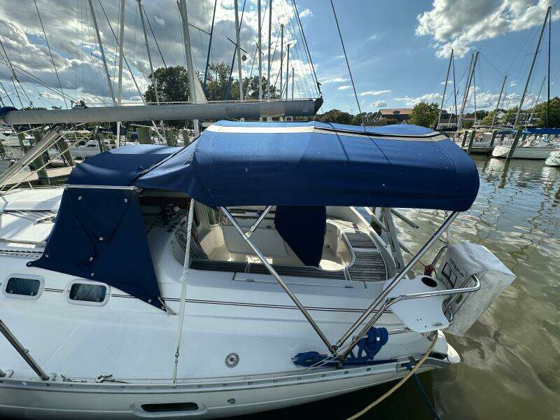 1999 Beneteau 