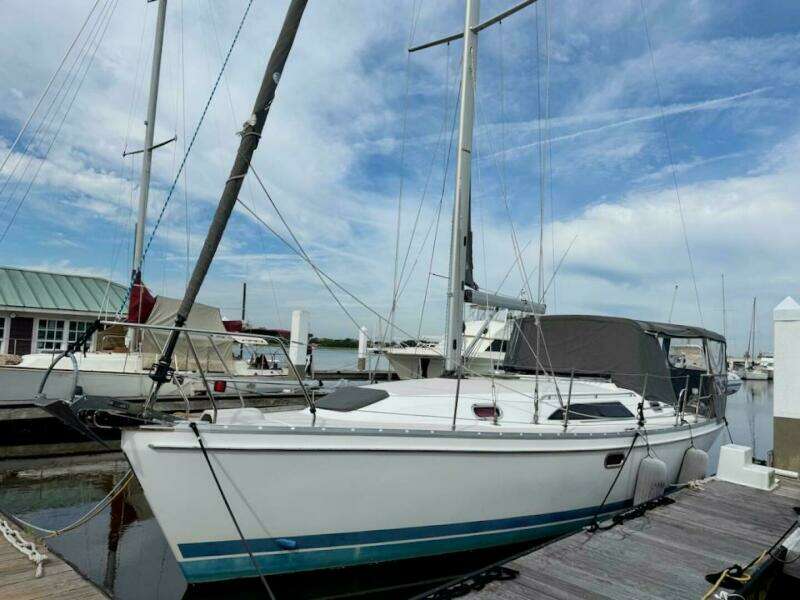 2011 Catalina 355