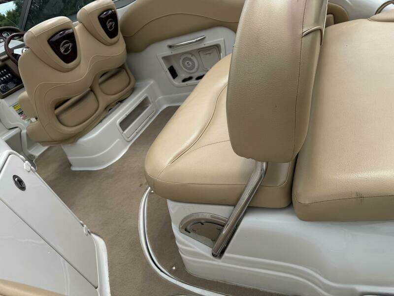 2011 Crownline 264 CR