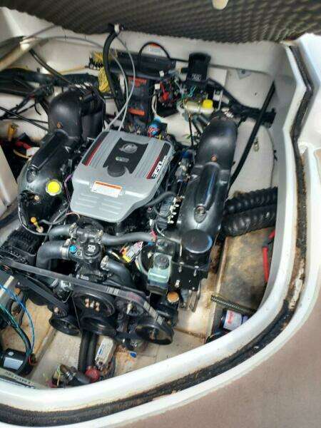 2011 Crownline 264 CR