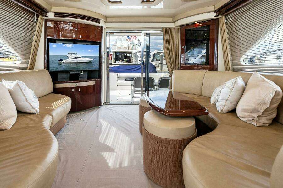 2007 Sea Ray 58 Sedan Bridge