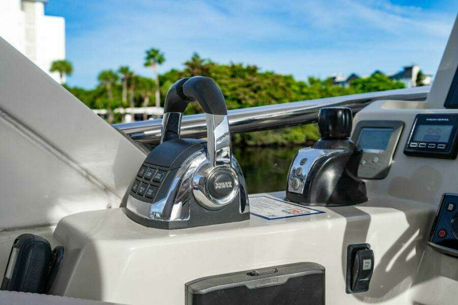 2015 Azimut Fly 50