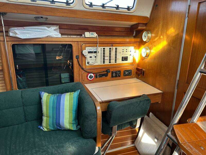 1997 Catalina Morgan 38