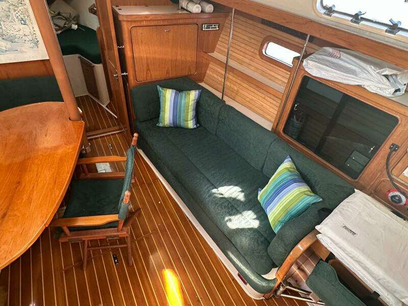 1997 Catalina Morgan 38