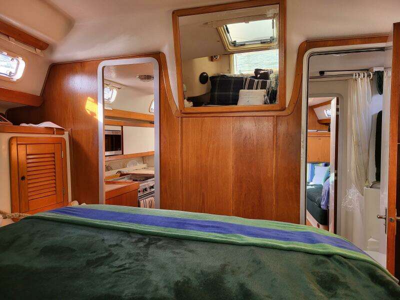 1997 Catalina Morgan 38