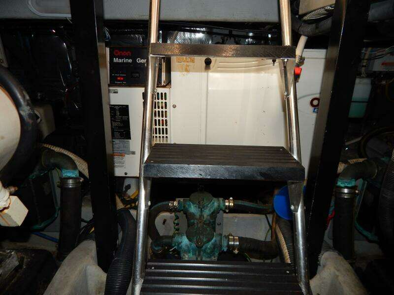 2005 Meridian 408 Motor Yacht