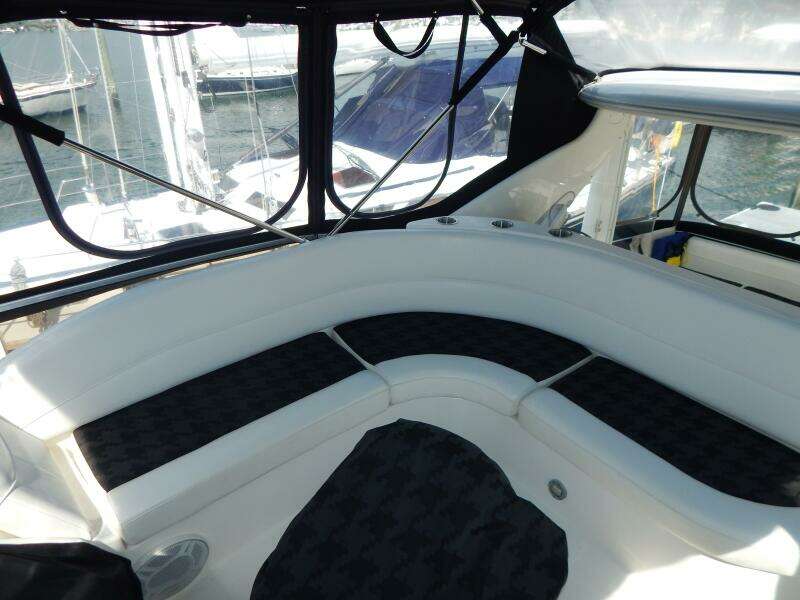 2005 Meridian 408 Motor Yacht