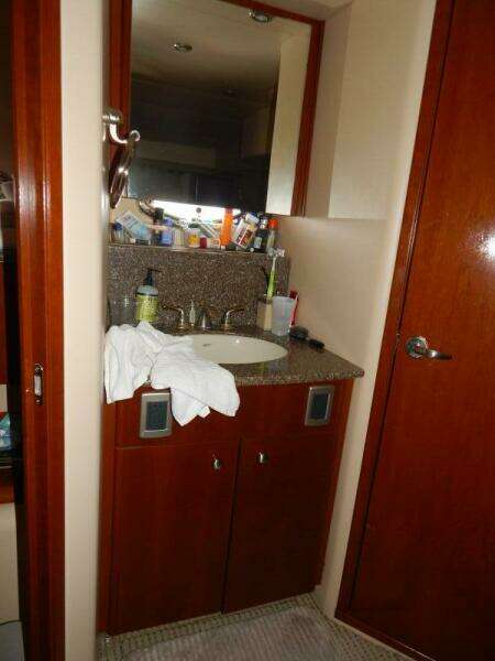 2005 Meridian 408 Motor Yacht