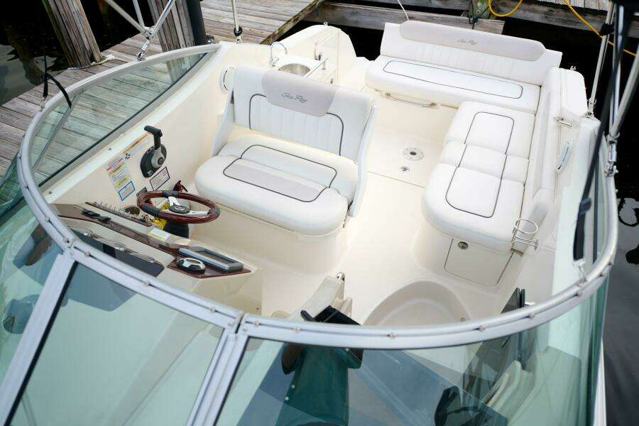 2011 Sea Ray 260 Sundancer