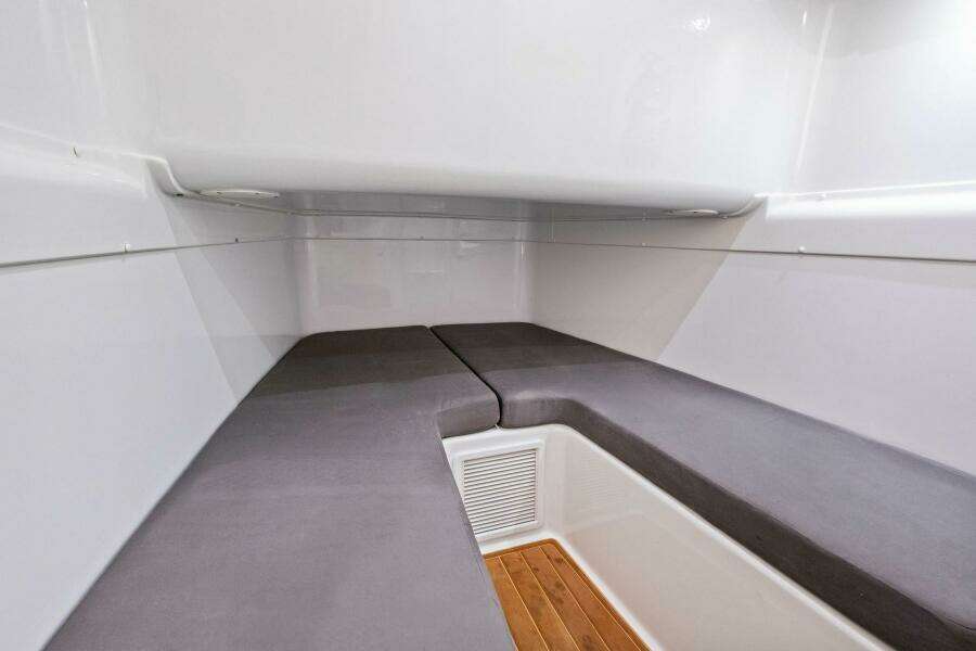 2017 Yellowfin 42 Offshore MIDNIGHT RIDER