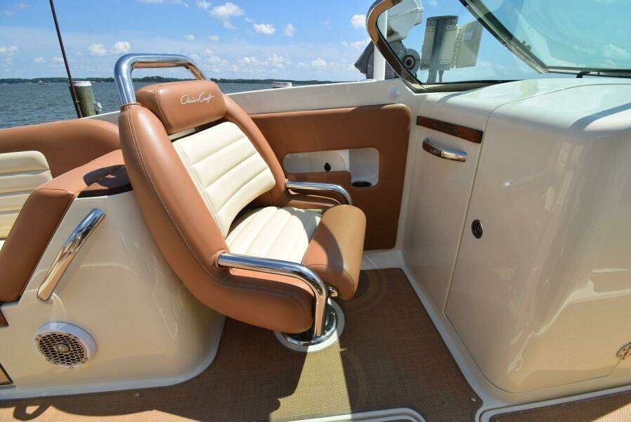 2014 Chris-Craft 25 Launch