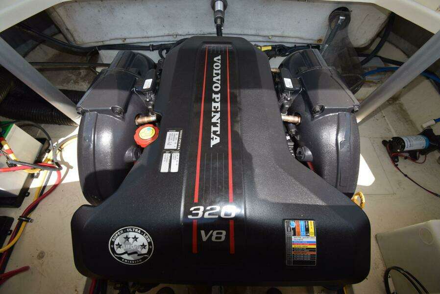 2014 Chris-Craft 25 Launch