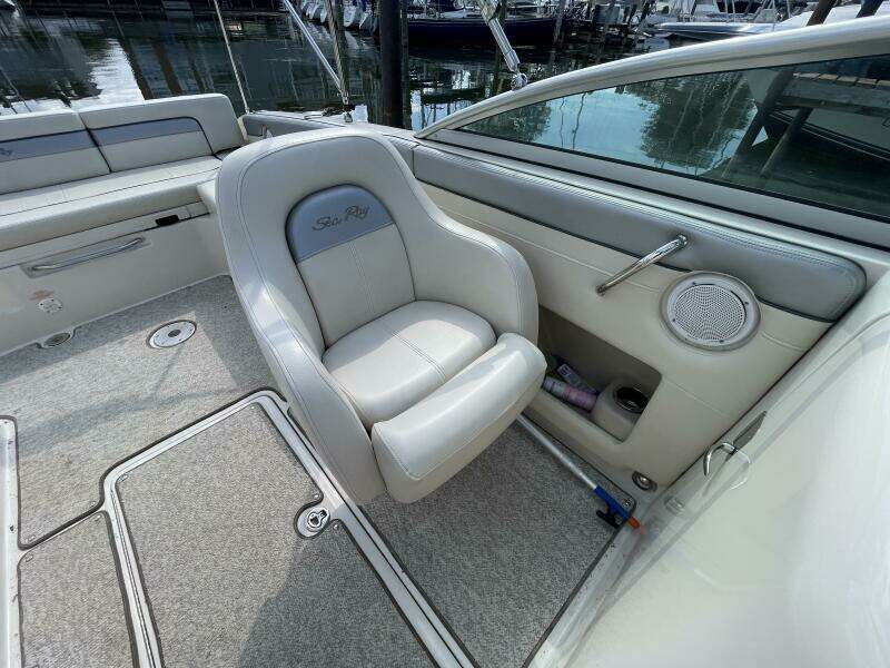 2010 Sea Ray 280 Sun Deck