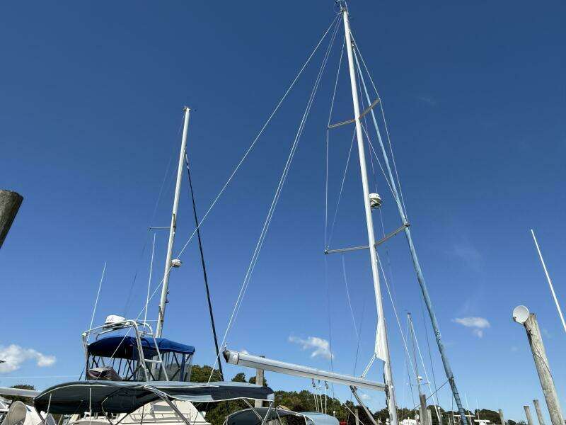 2010 Beneteau Oceanis 43