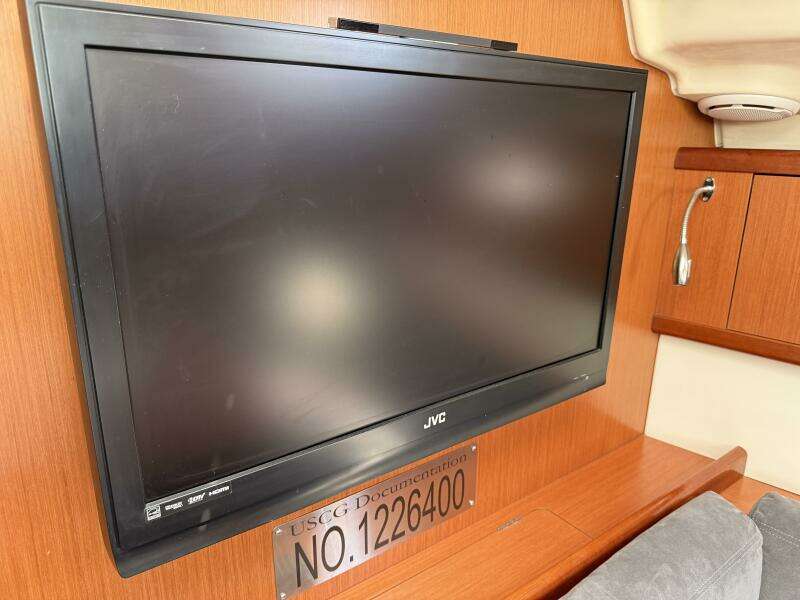 2010 Beneteau Oceanis 43